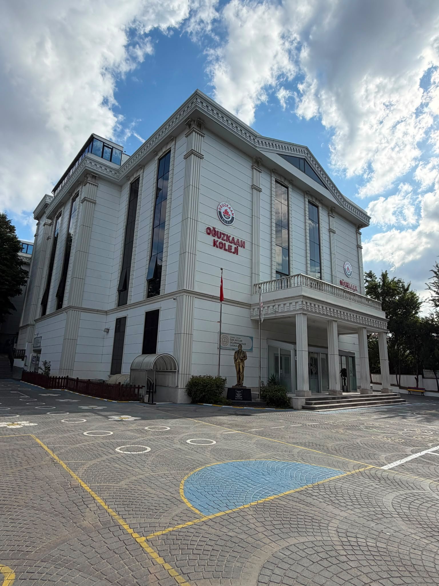 Oğuzkaan Koleji